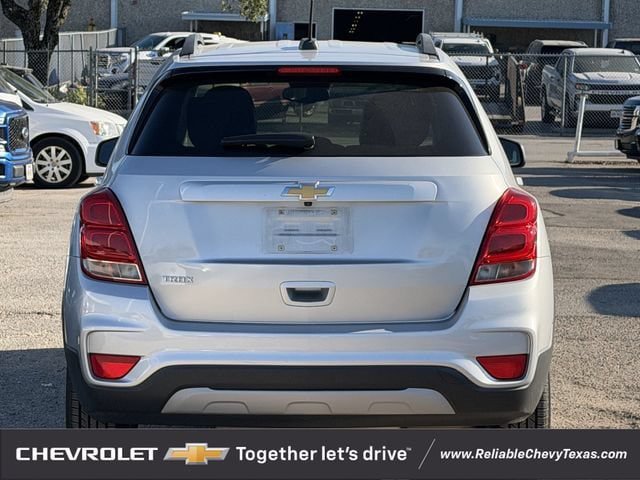 Used 2017 Chevrolet Trax LT FWD image 5