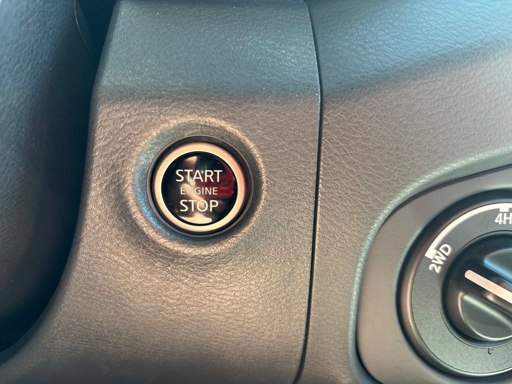 Used 2023 Nissan Frontier SV w/ SV Convenience Package AWD/4WD image 27