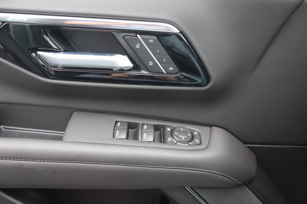 New 2025 Chevrolet Suburban LT w/ Advanced Technology Package image 18