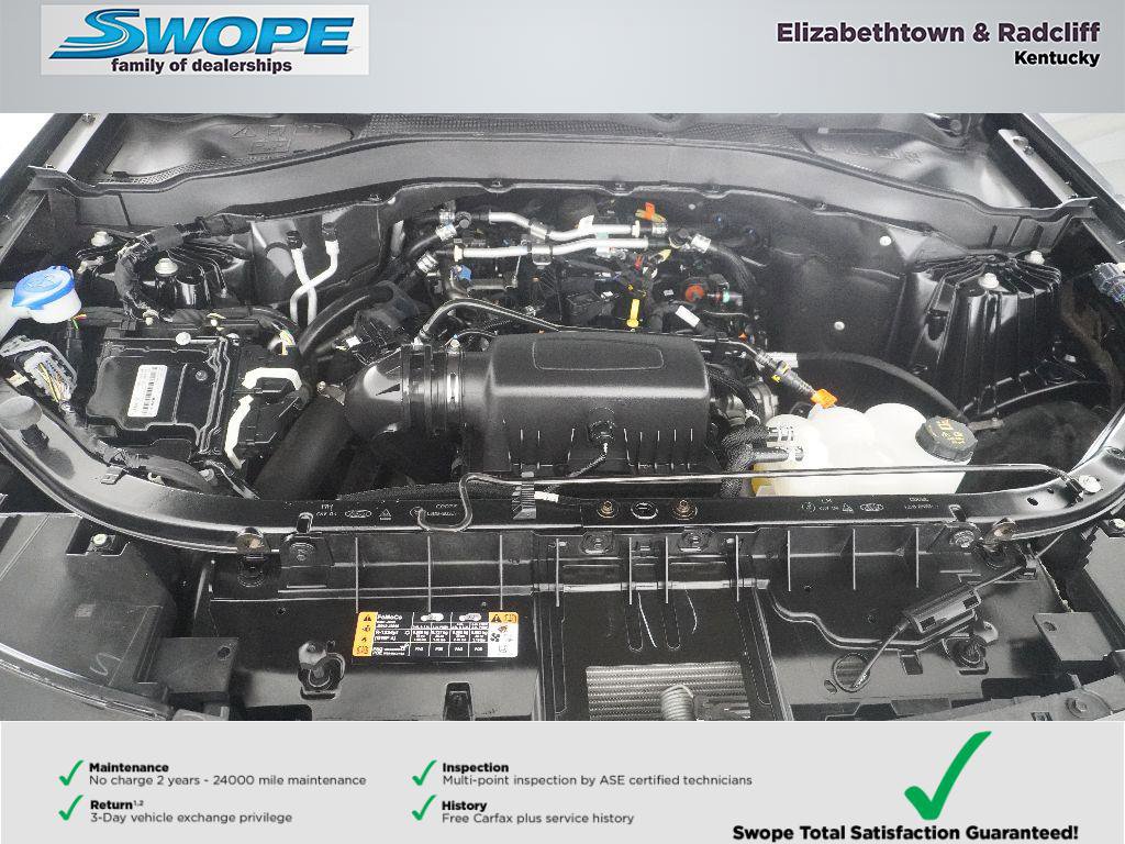 Used 2024 Ford Explorer XLT w/ Equipment Group 202A AWD/4WD image 33