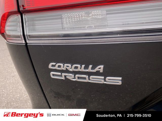 Used 2023 Toyota Corolla Cross XLE w/ Convenience Package image 34