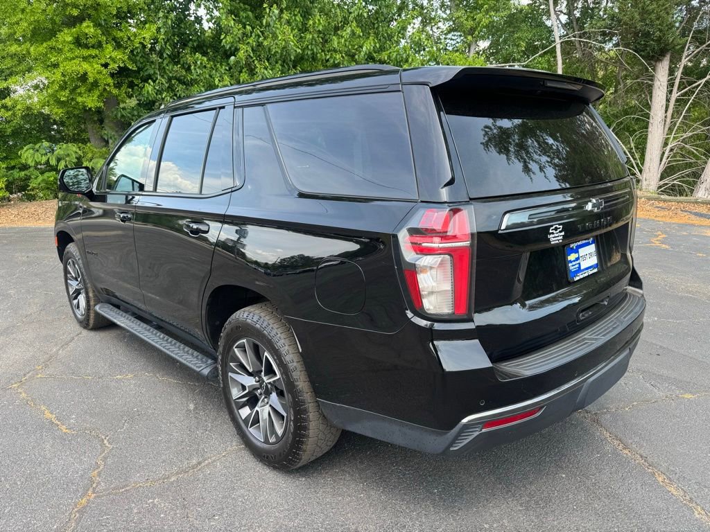 Certified 2022 Chevrolet Tahoe Z71 w/ Luxury Package AWD/4WD image 3
