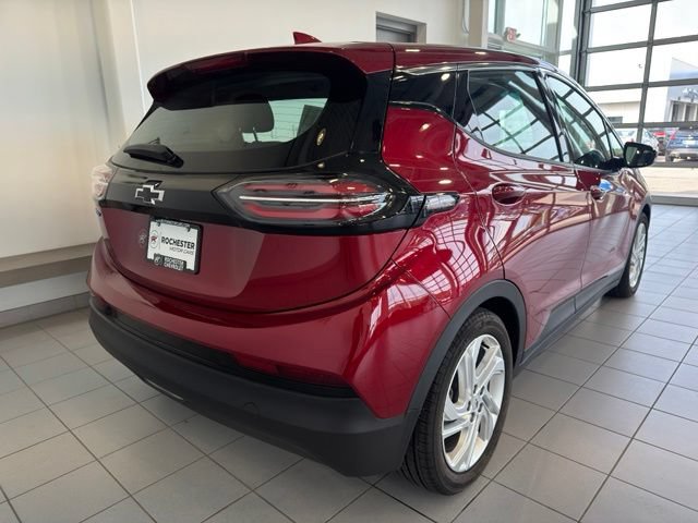 Used 2023 Chevrolet Bolt LT FWD image 39