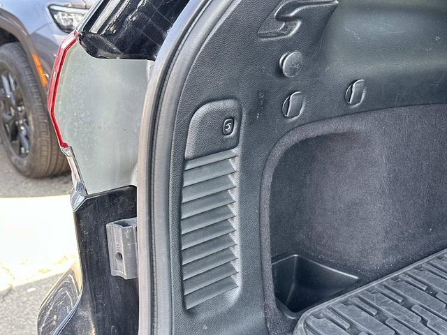 Certified 2019 Jeep Grand Cherokee Overland image 16