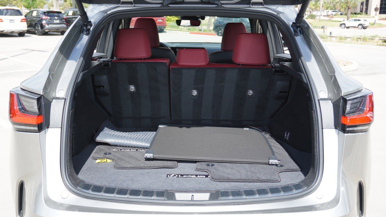 Used 2025 Lexus NX 250 FWD w/ Towing Package (2000 Lbs) image 35