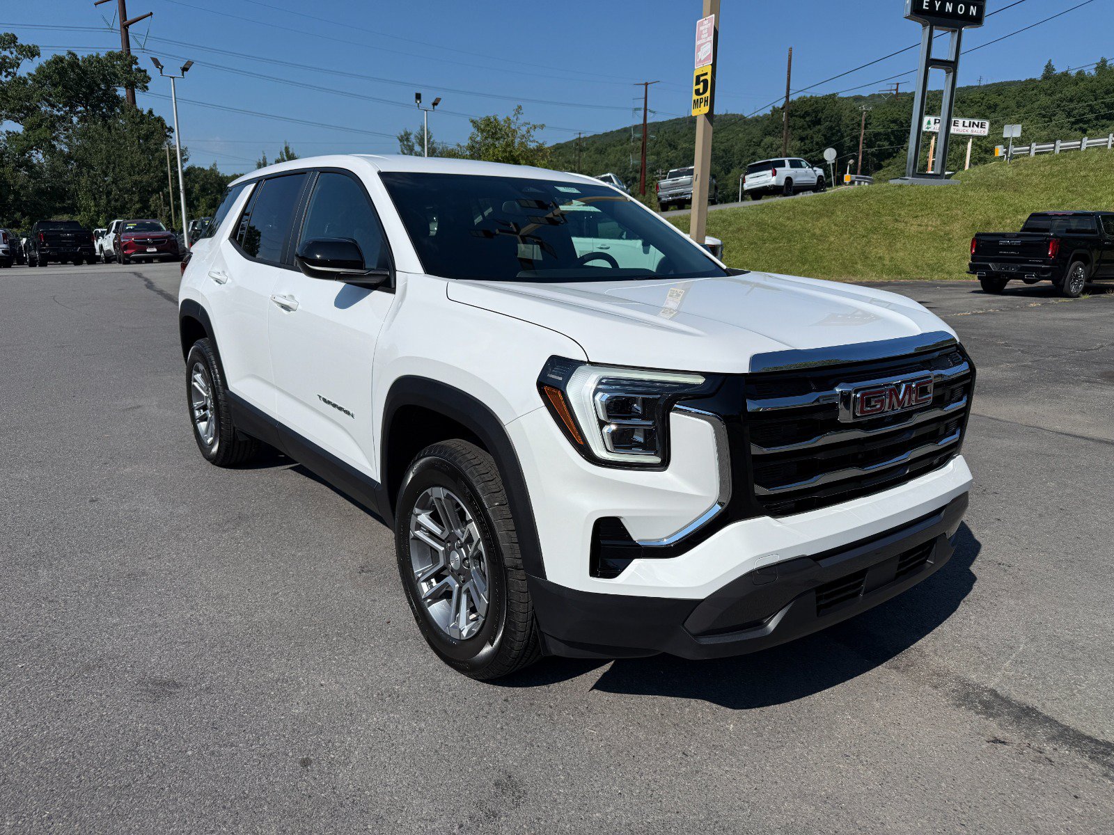 New 2027 GMC Terrain Elevation AWD/4WD image 7