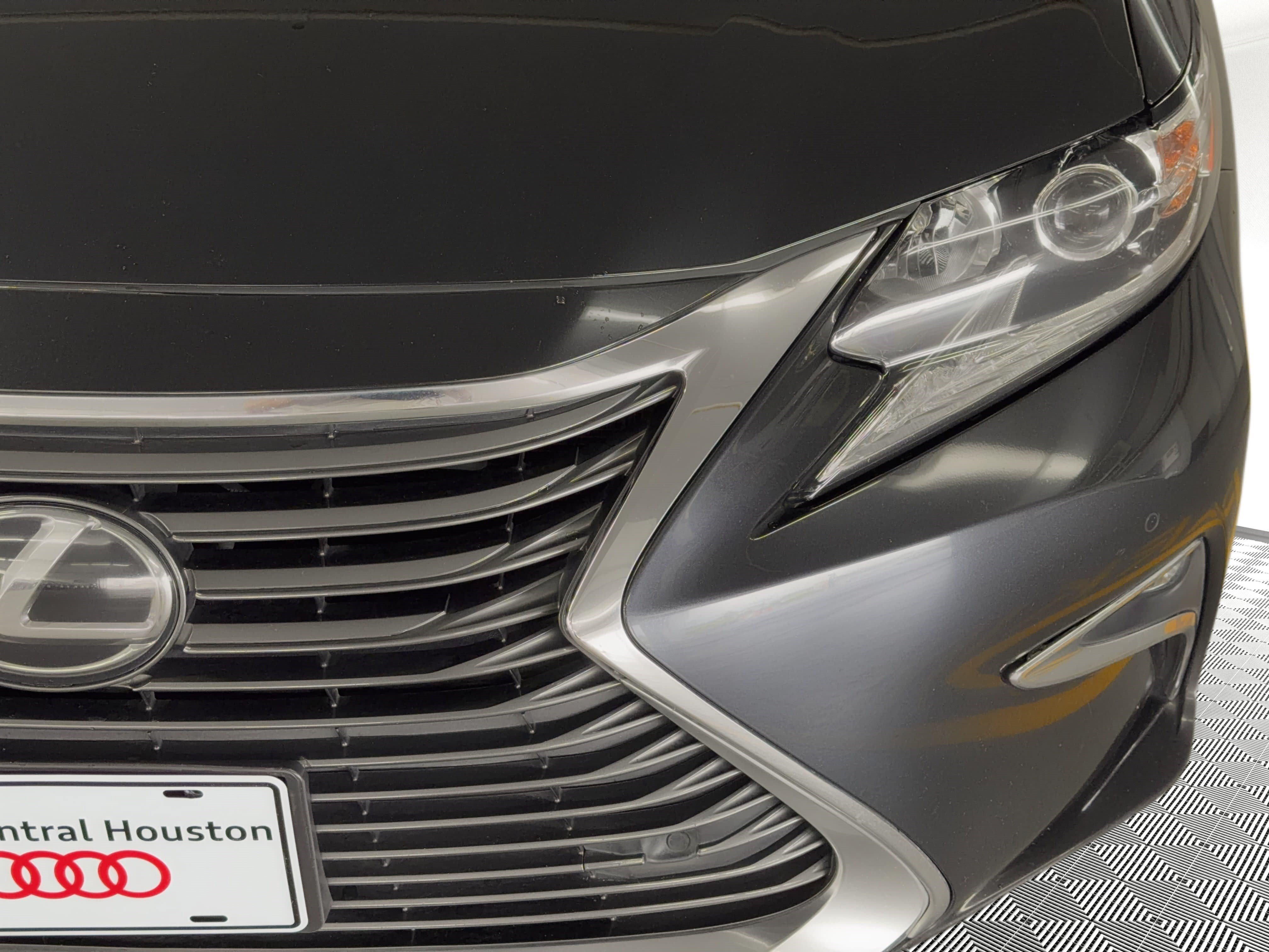 Used 2018 Lexus ES 350 w/ Premier Package FWD image 11
