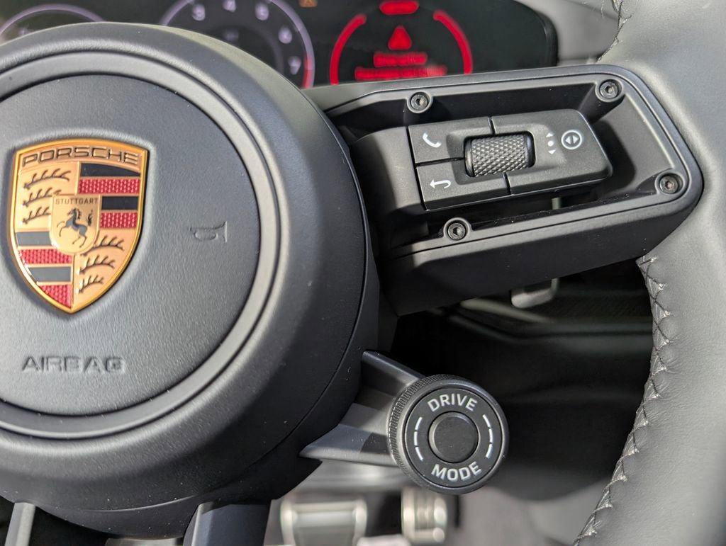New 2026 Porsche Cayenne GTS image 42