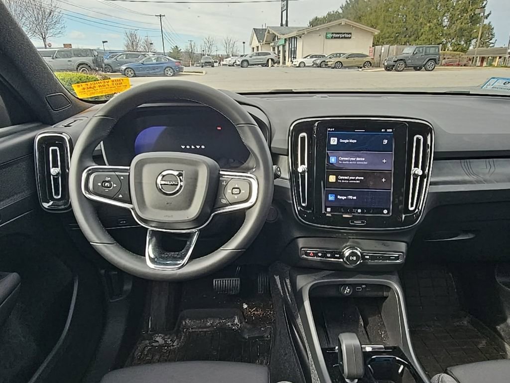 Used 2023 Volvo XC40 Recharge Core w/ Protection Package Premier image 2