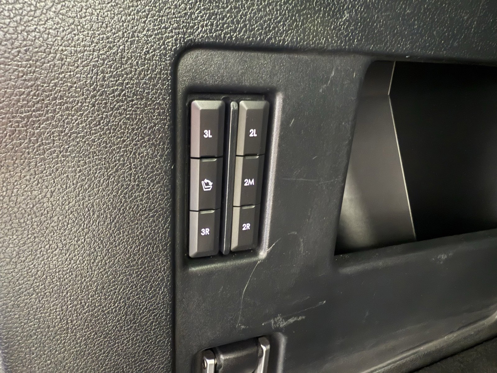 Used 2020 Lincoln Navigator 2WD image 8