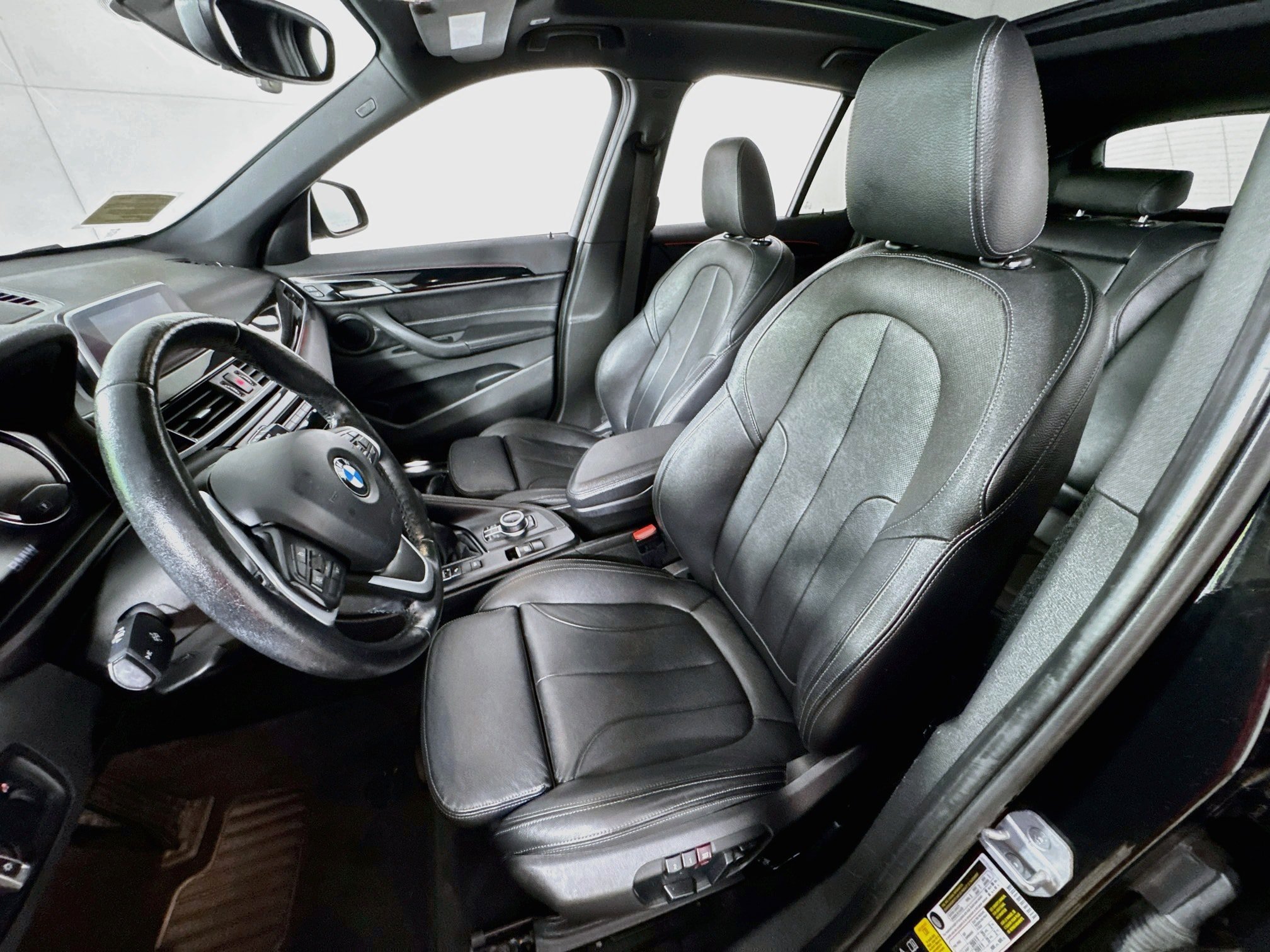 Used 2018 BMW X1 xDrive28i AWD/4WD image 14