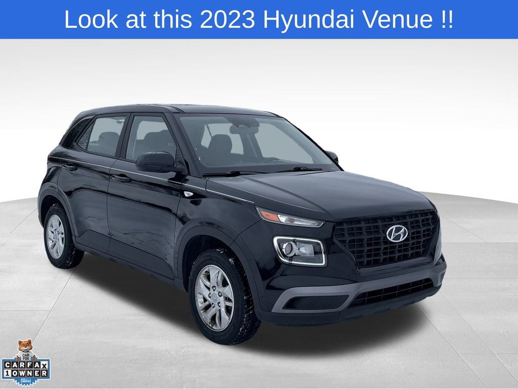 Used 2023 Hyundai Venue SE w/ Cargo Package image 1