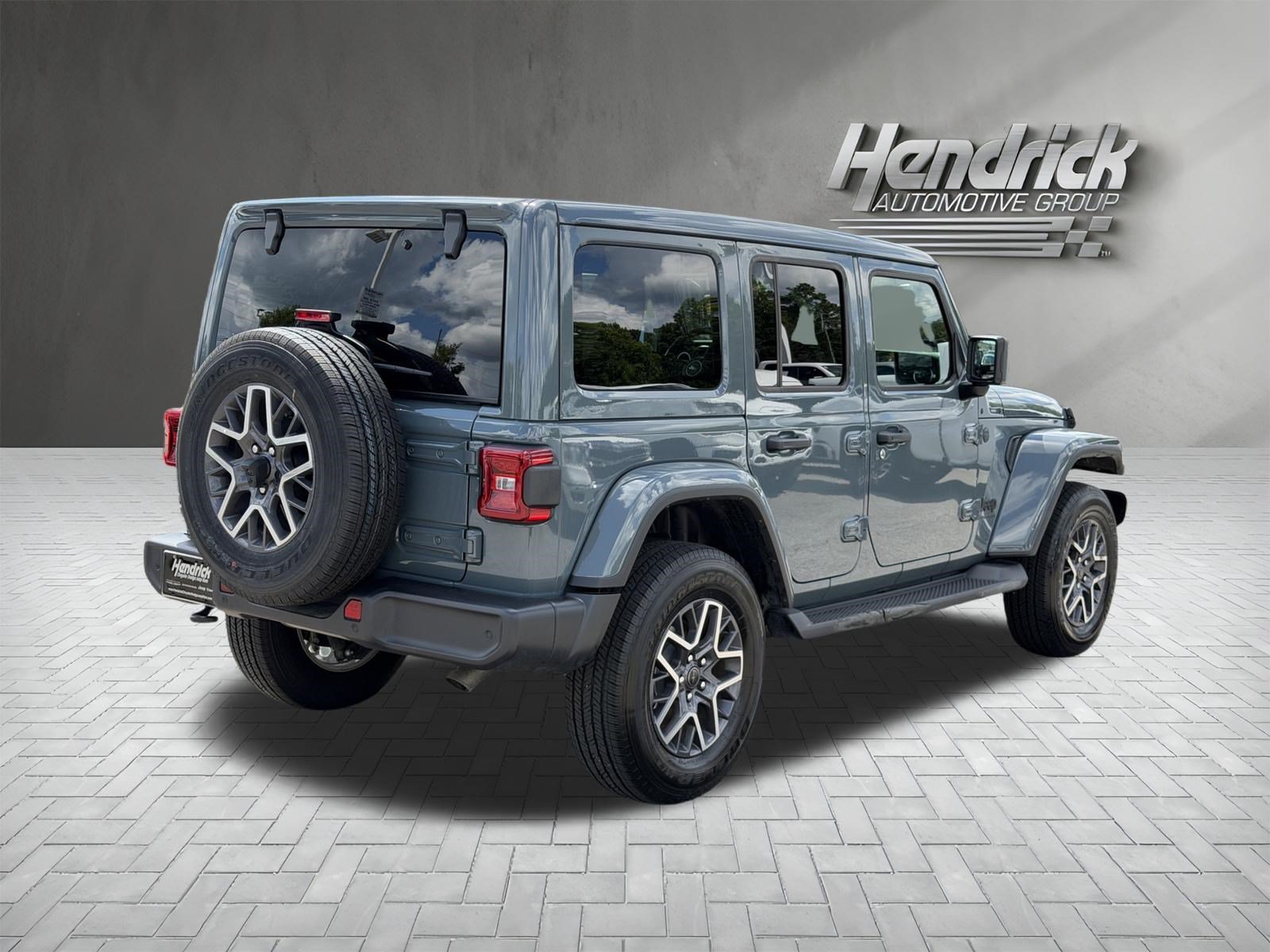 Used 2026 Jeep Wrangler Unlimited Sahara AWD/4WD image 10