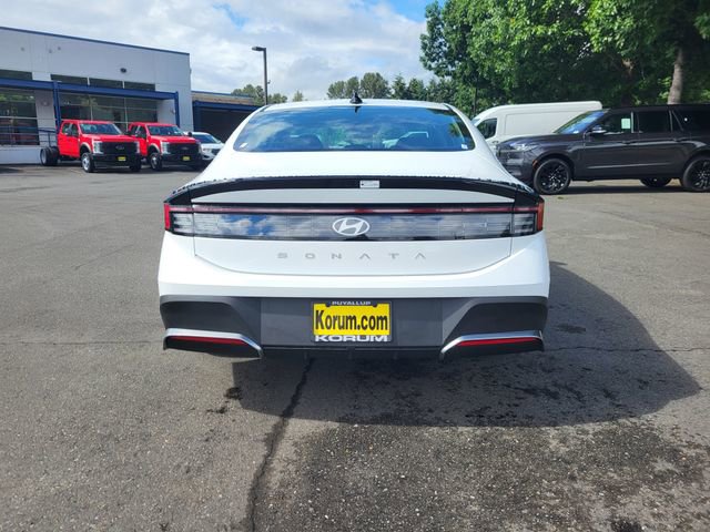 New 2025 Hyundai Sonata SE image 4