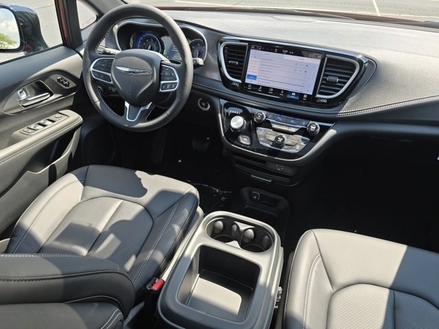 New 2026 Chrysler Pacifica Select image 29
