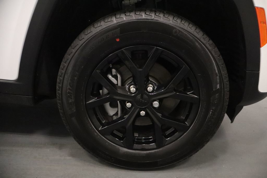 New 2026 Jeep Grand Cherokee Altitude AWD/4WD image 27