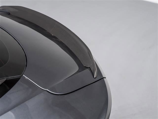 Used 2023 Aston Martin DBS Coupe image 39