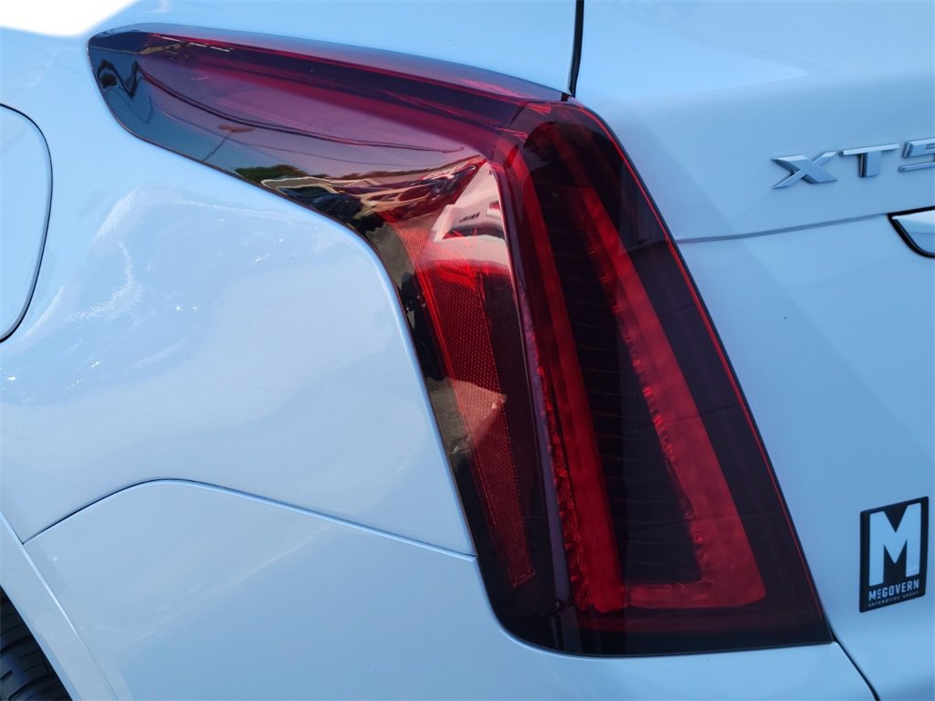 Certified 2023 Cadillac XT5 Premium Luxury image 9