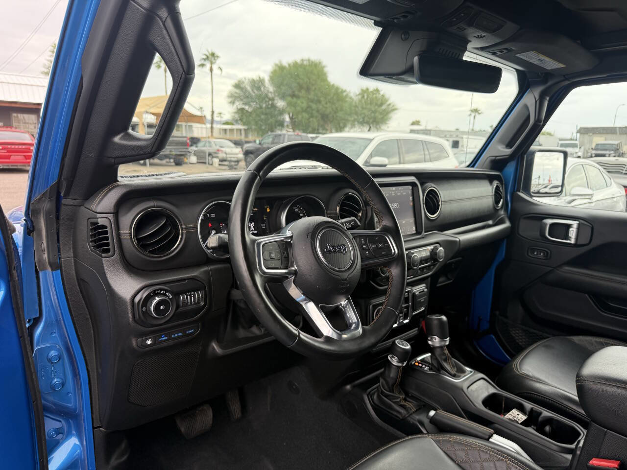 Used 2022 Jeep Wrangler Unlimited Sahara image 20