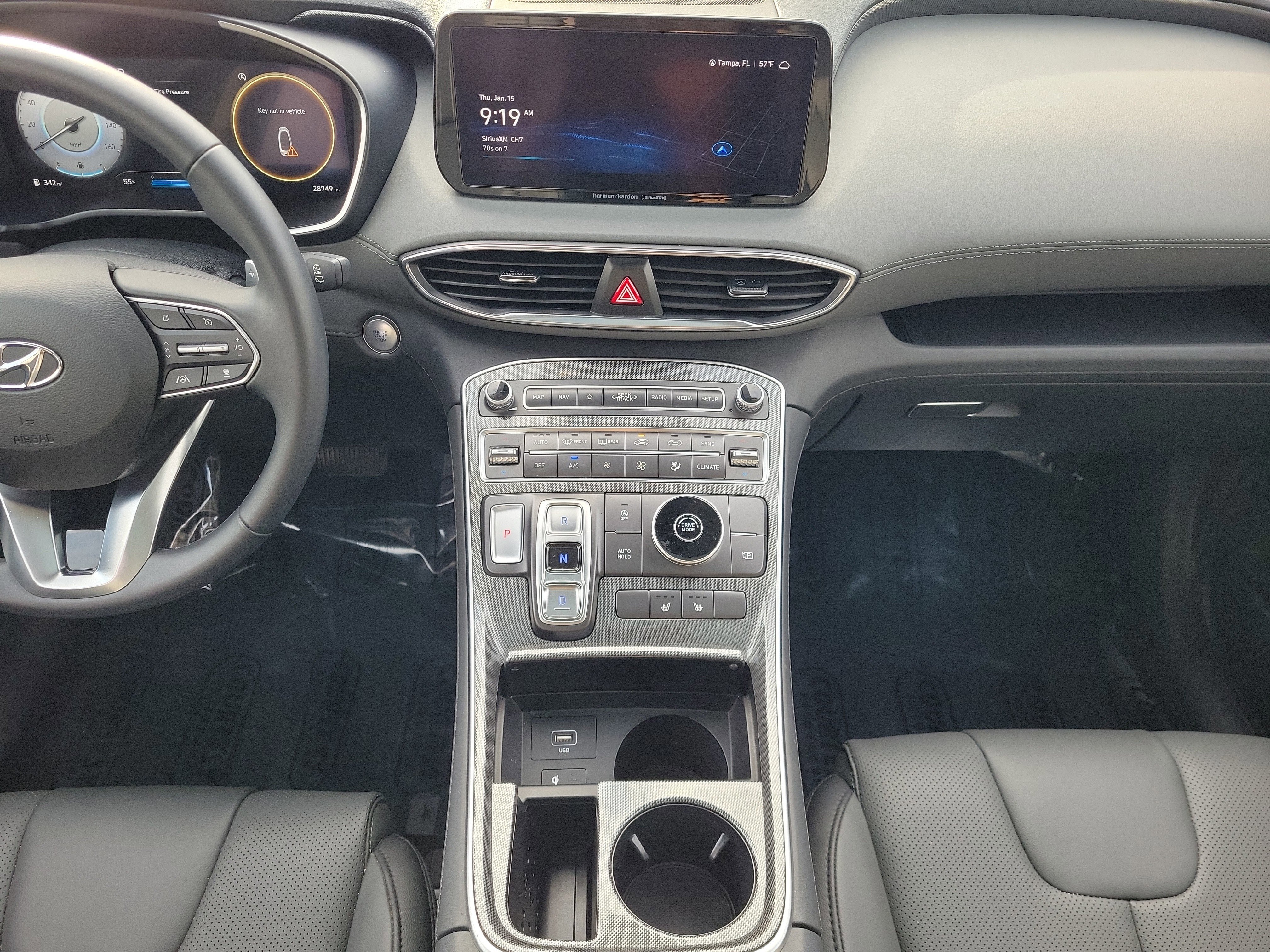 Used 2023 Hyundai Santa Fe SEL w/ Premium Package image 17