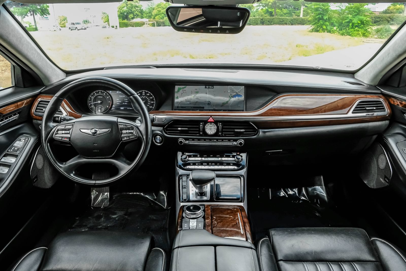 Used 2019 Genesis G90 5.0 Ultimate RWD image 12