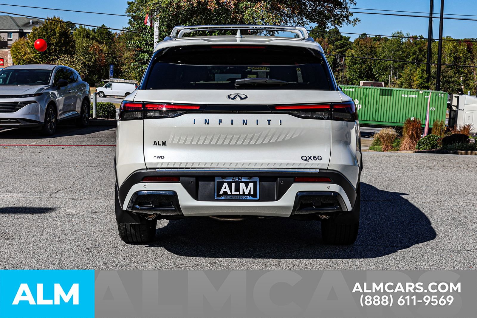 Used 2025 INFINITI QX60 Luxe w/ Cargo Package image 12