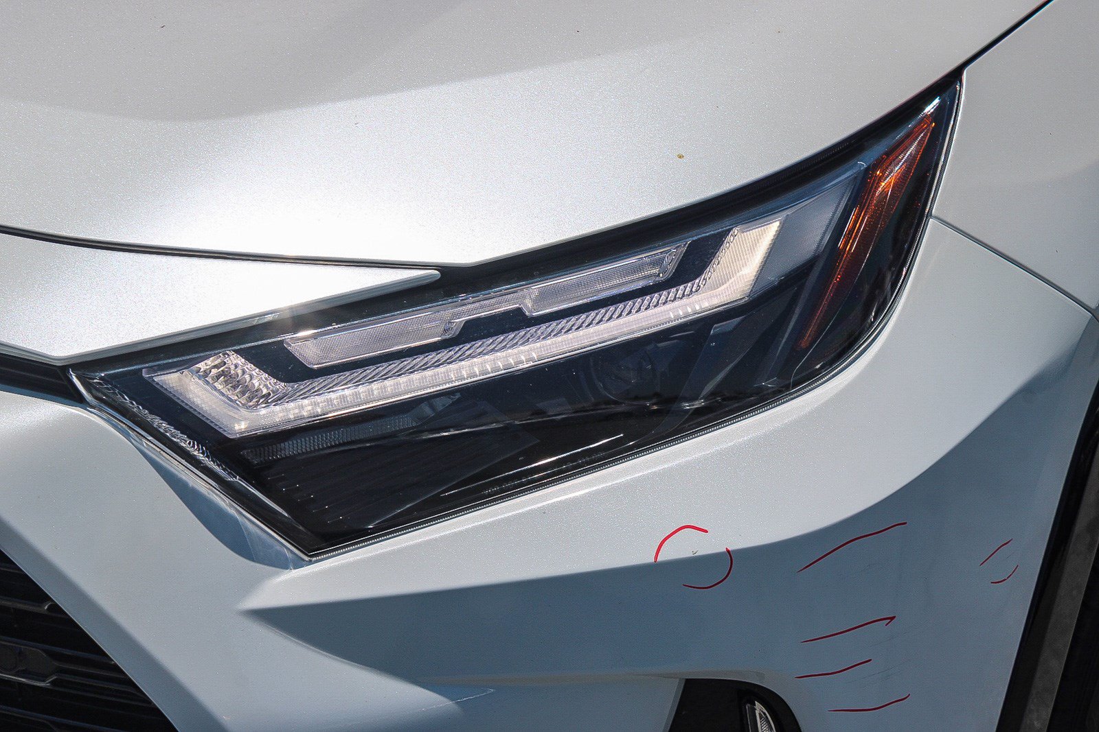 Certified 2025 Toyota RAV4 XSE w/ Advanced Technology Package AWD/4WD image 6