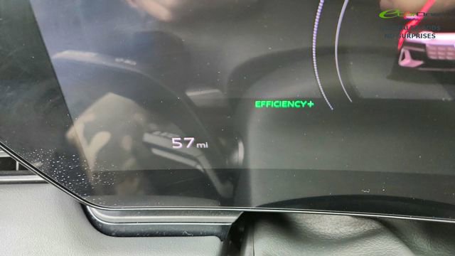 Used 2025 Audi A6 e-tron Premium Plus w/ Premium Plus RWD image 39