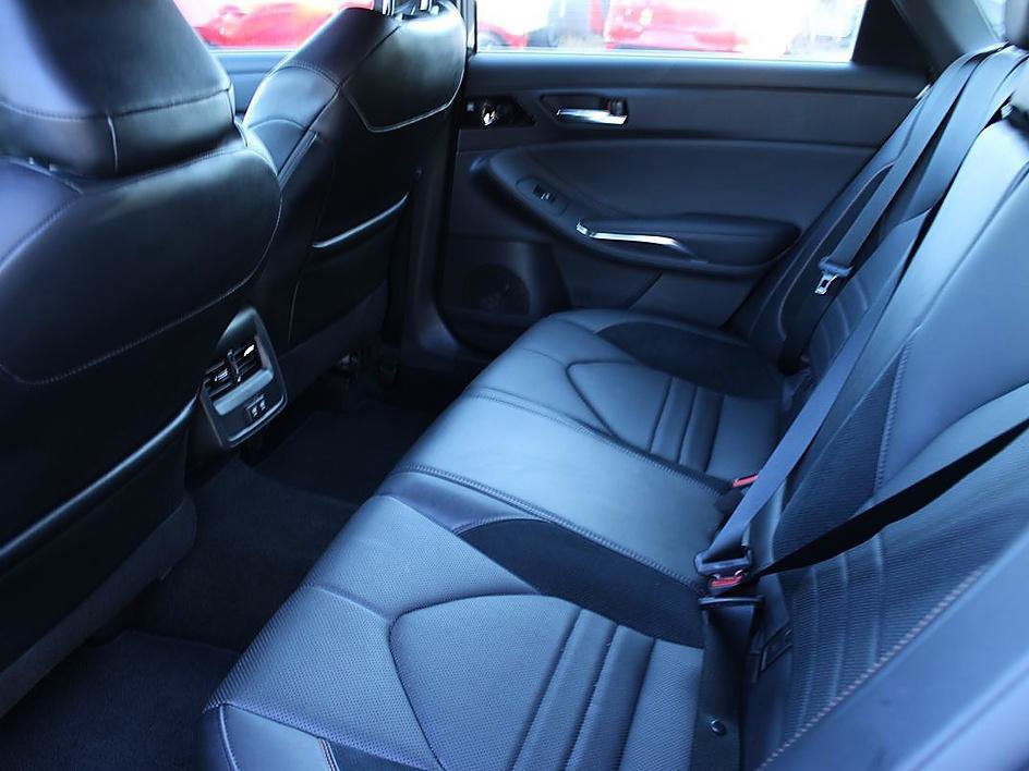 Used 2020 Toyota Avalon XSE w/ Preferred Accessory Package FWD image 16