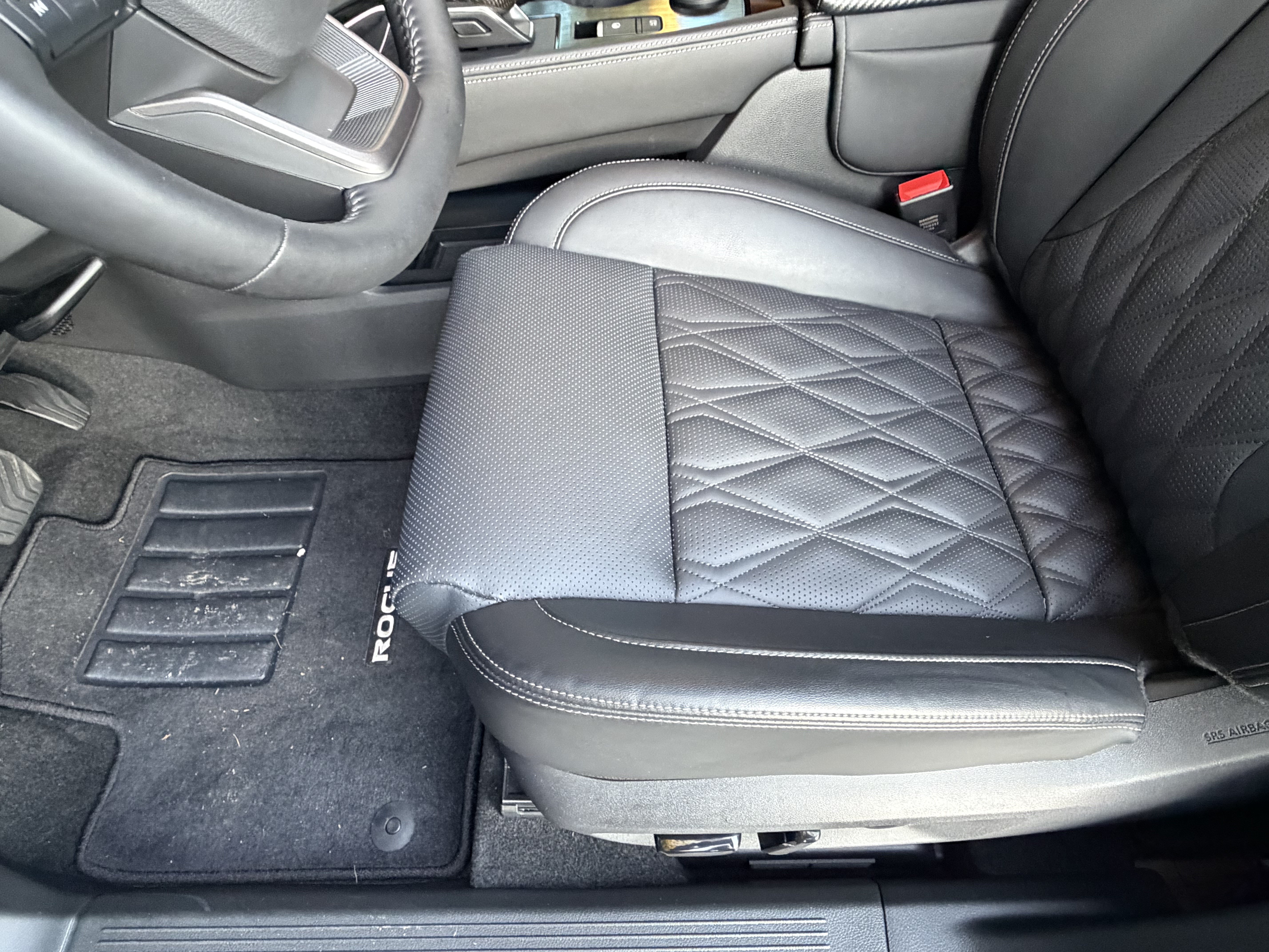 Used 2026 Nissan Rogue Platinum w/ Tech Package AWD/4WD image 16
