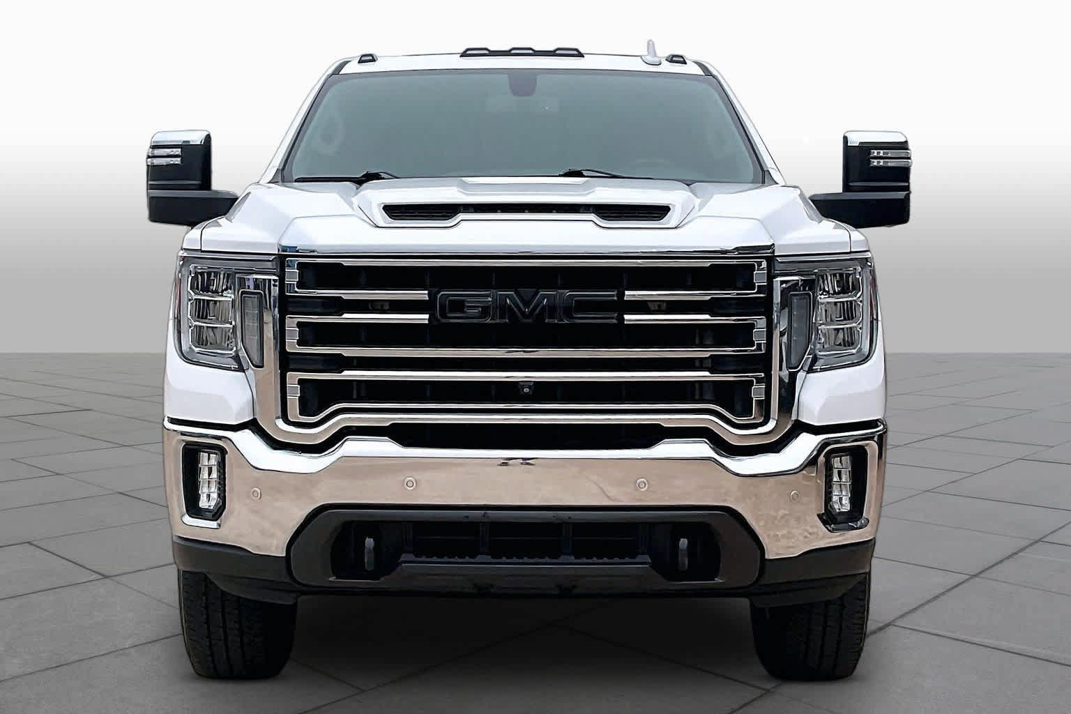 Used 2021 GMC Sierra 2500 SLT w/ SLT Premium Package AWD/4WD image 4