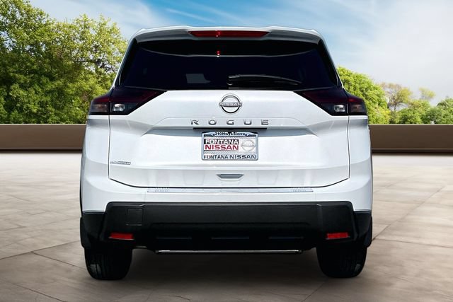 New 2026 Nissan Rogue SV FWD image 4