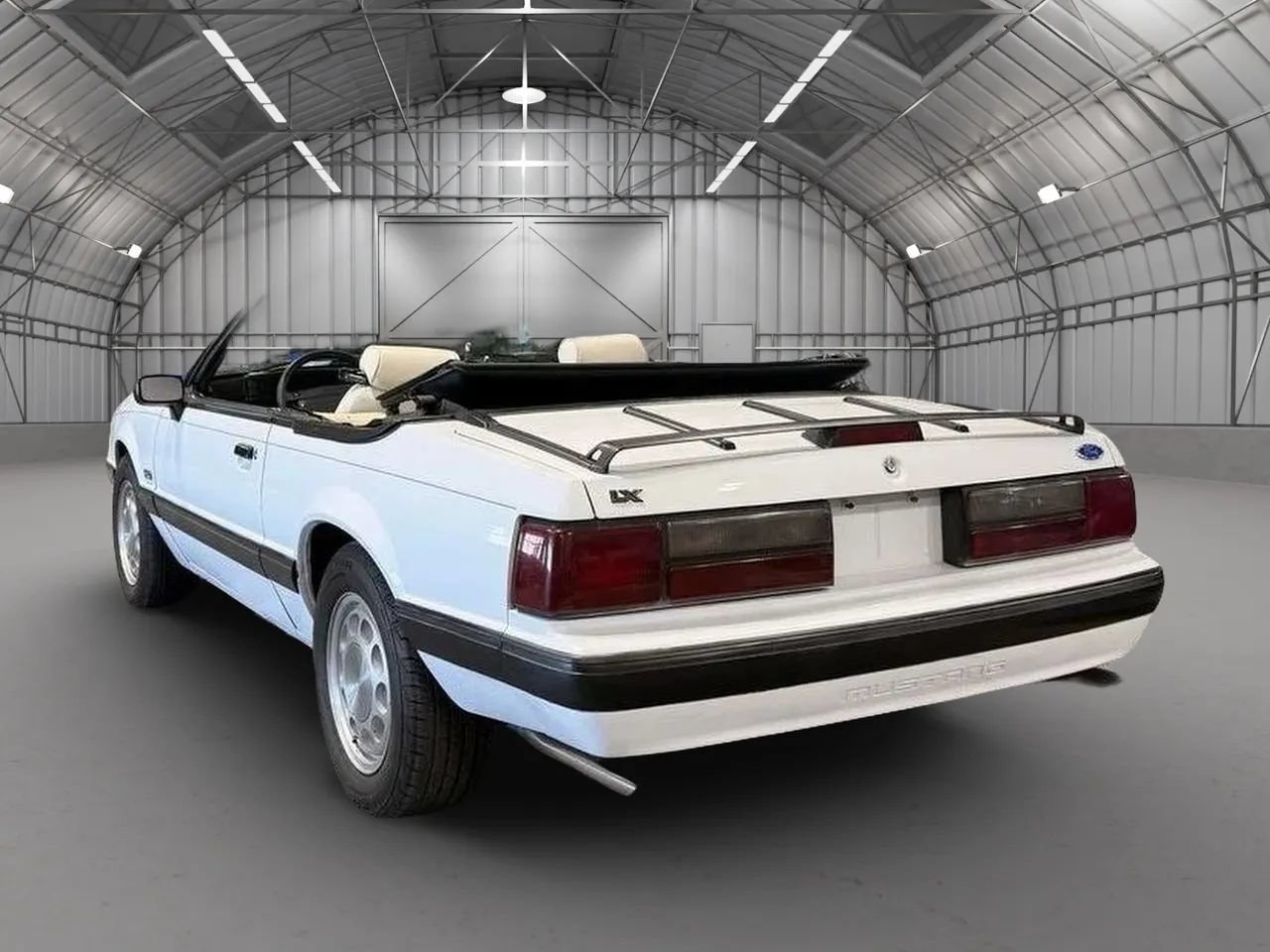Used 1990 Ford Mustang LX RWD image 3
