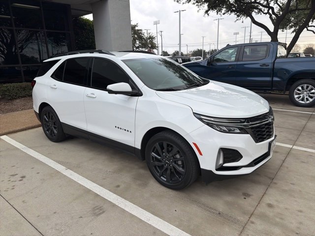 Certified 2022 Chevrolet Equinox RS w/ RS Leather Package image 2