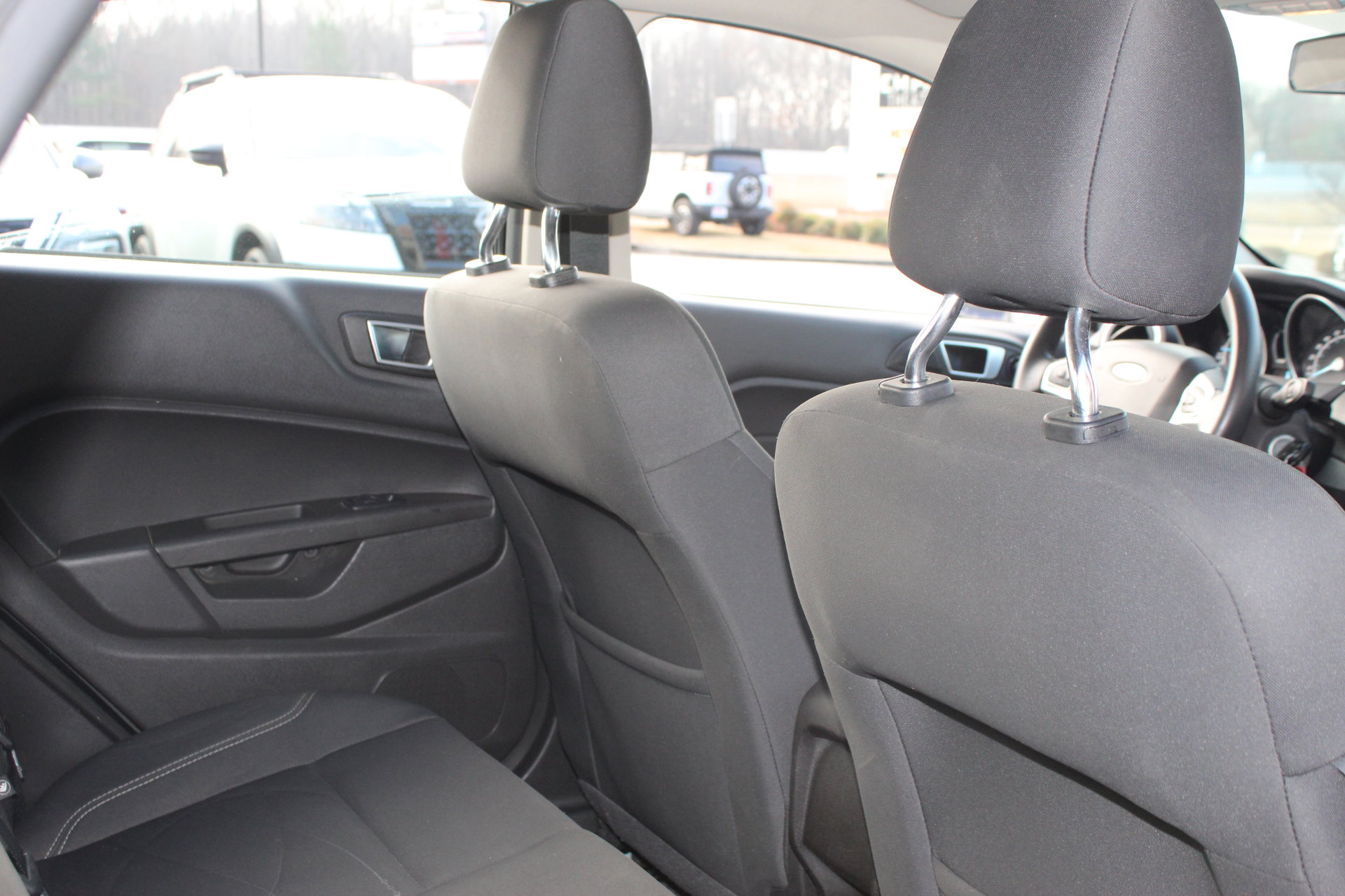 Used 2016 Ford Fiesta SE image 25