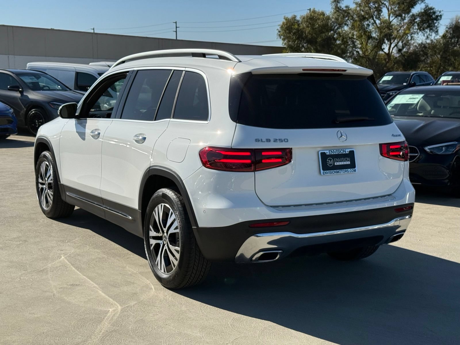 New 2026 Mercedes-Benz GLB 250 4MATIC image 8