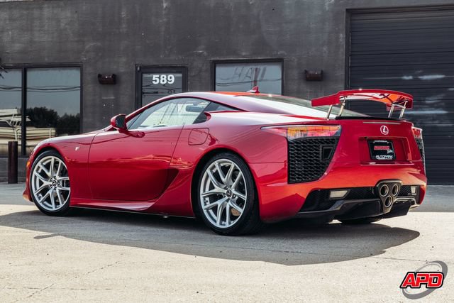 Used 2012 Lexus LFA RWD image 3