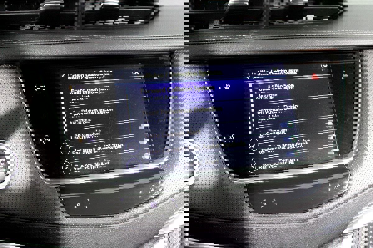 Used 2024 Cadillac XT5 Premium Luxury image 17