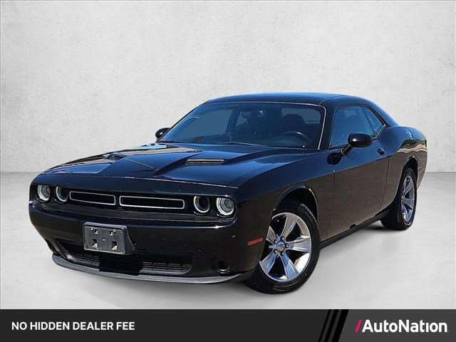 Used 2016 Dodge Challenger SXT