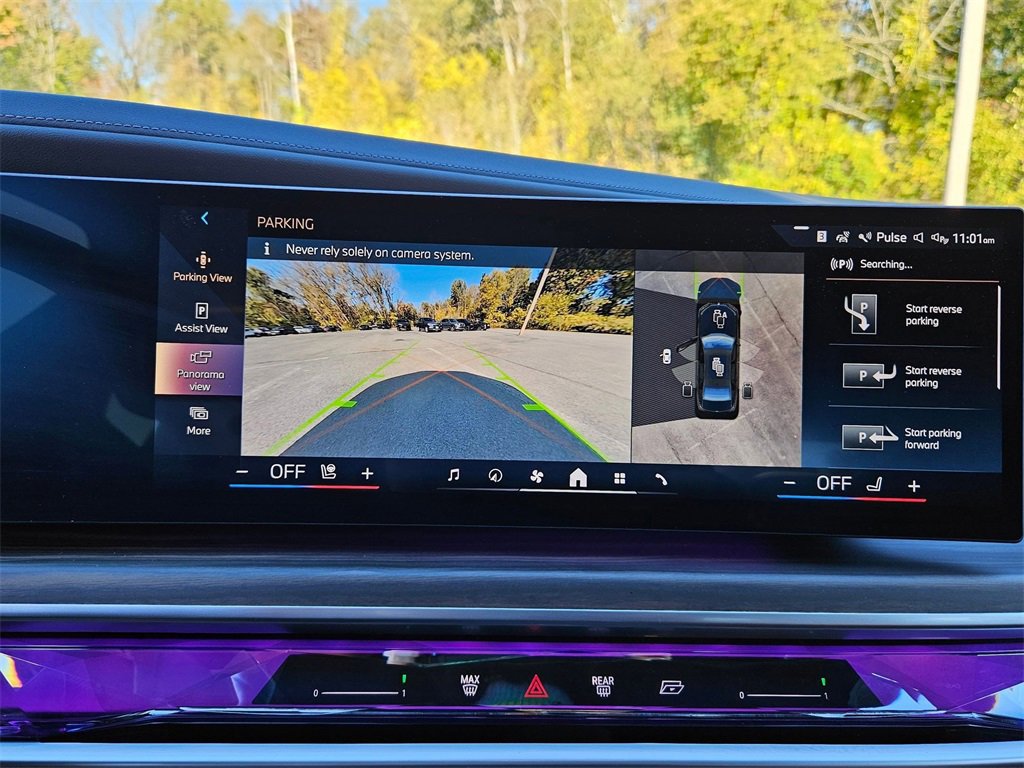 Used 2024 BMW i7 xDrive60 image 16