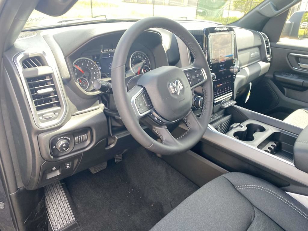 New 2026 RAM 1500 Big Horn AWD/4WD image 17