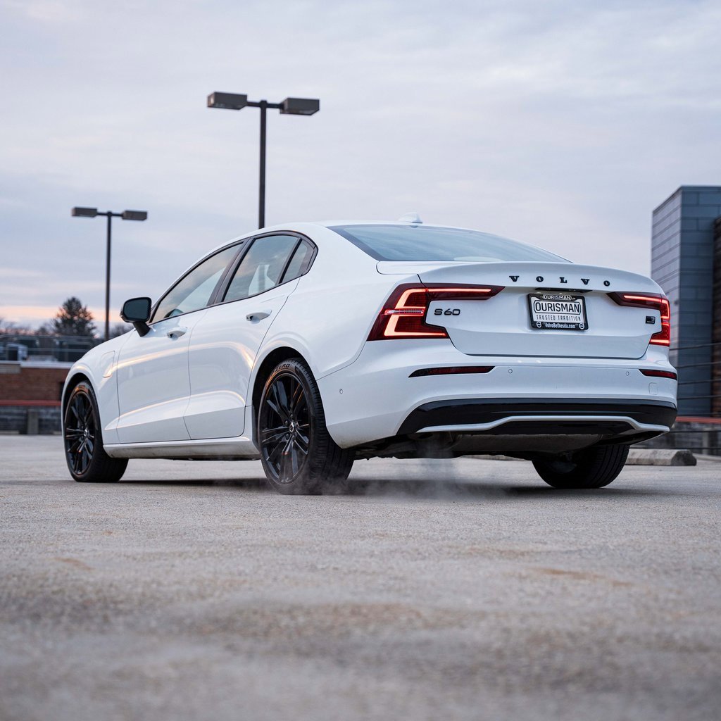 Certified 2024 Volvo S60 T8 Ultimate w/ Climate Package image 5