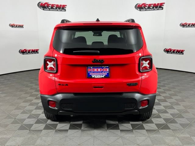 Used 2023 Jeep Renegade Latitude AWD/4WD image 7