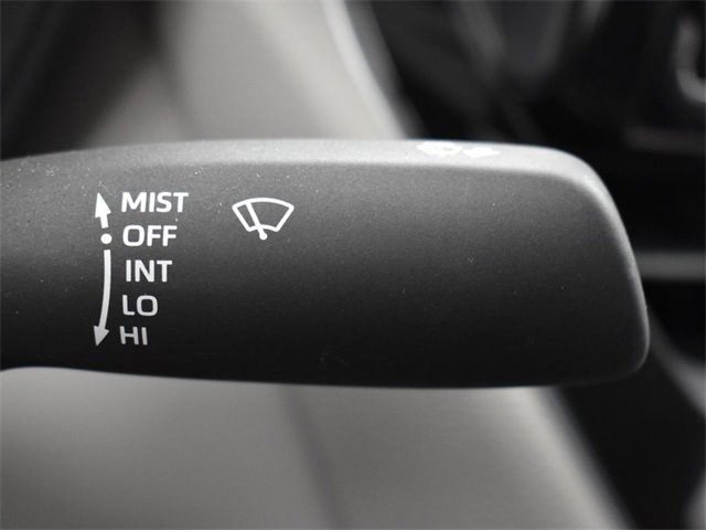 Used 2025 Toyota Corolla LE image 27