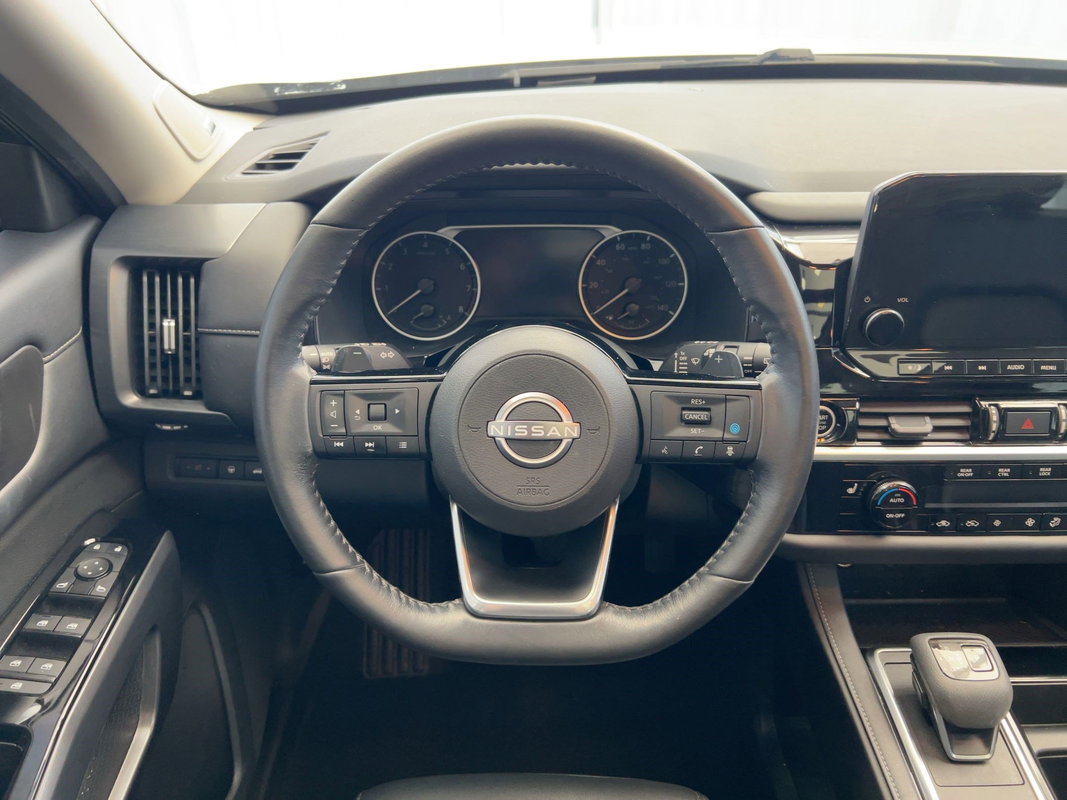 Used 2023 Nissan Pathfinder SL w/ SL Premium Package image 21