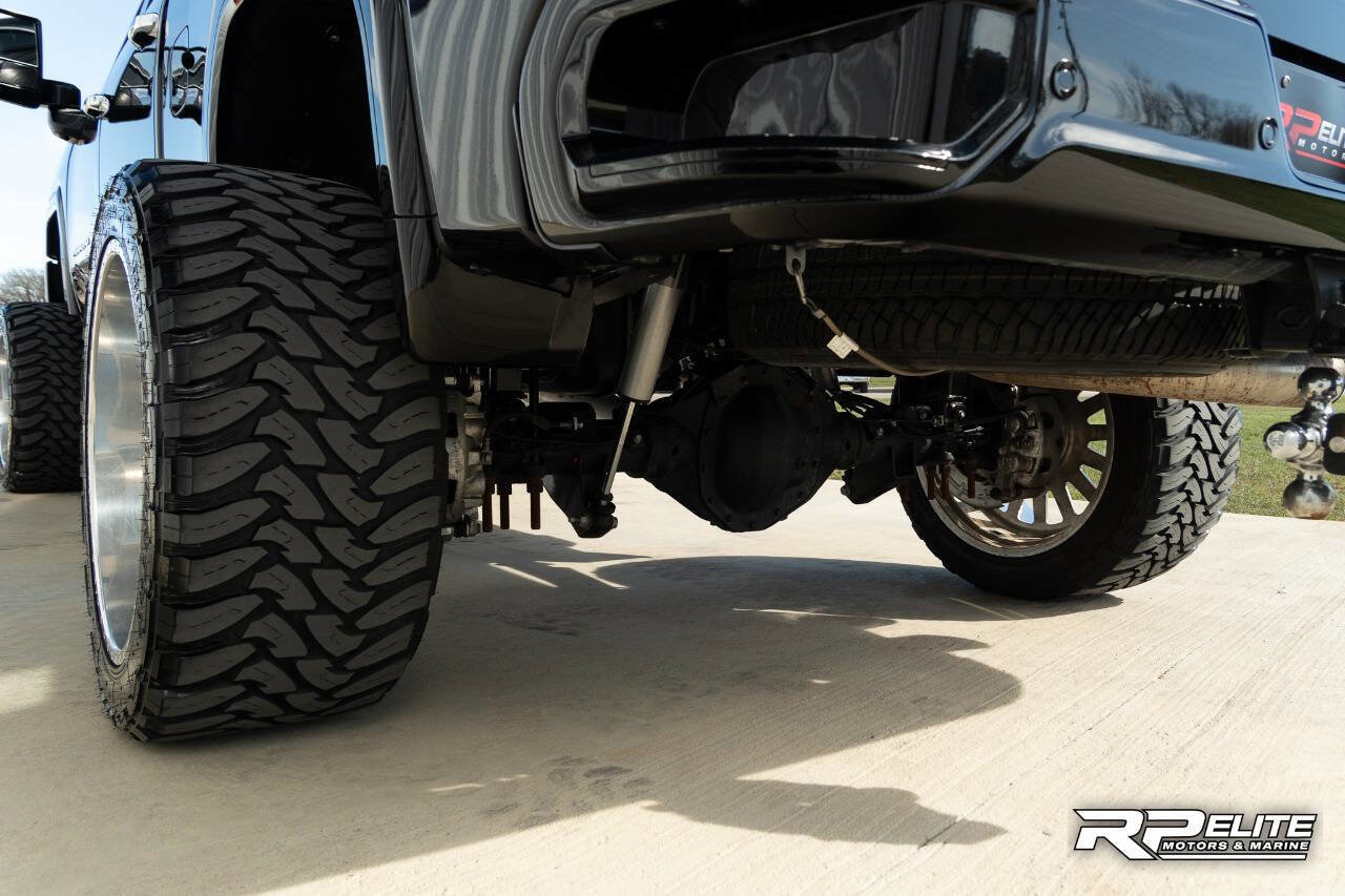 Used 2025 GMC Sierra 2500 Denali Ultimate image 32