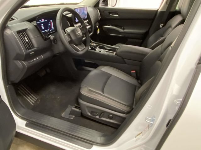 New 2026 Nissan Pathfinder SL FWD image 11