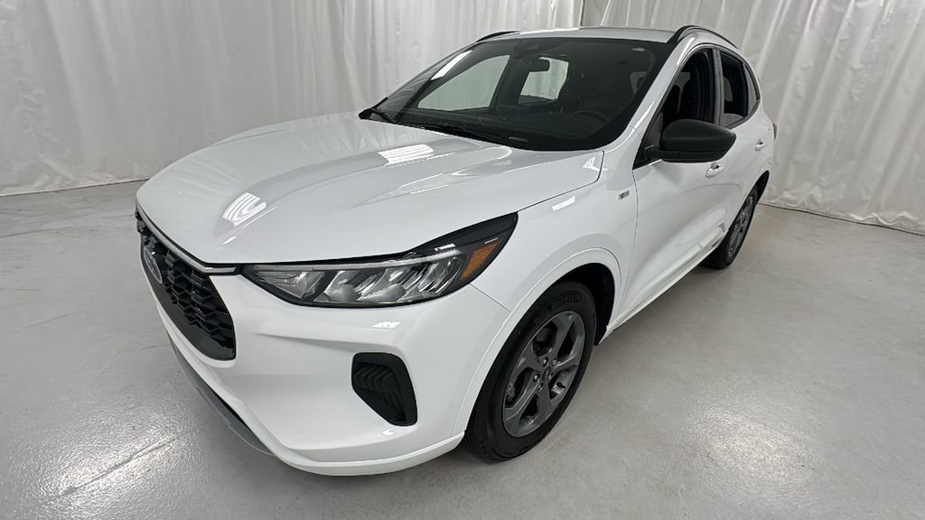 Used 2023 Ford Escape ST-Line image 7