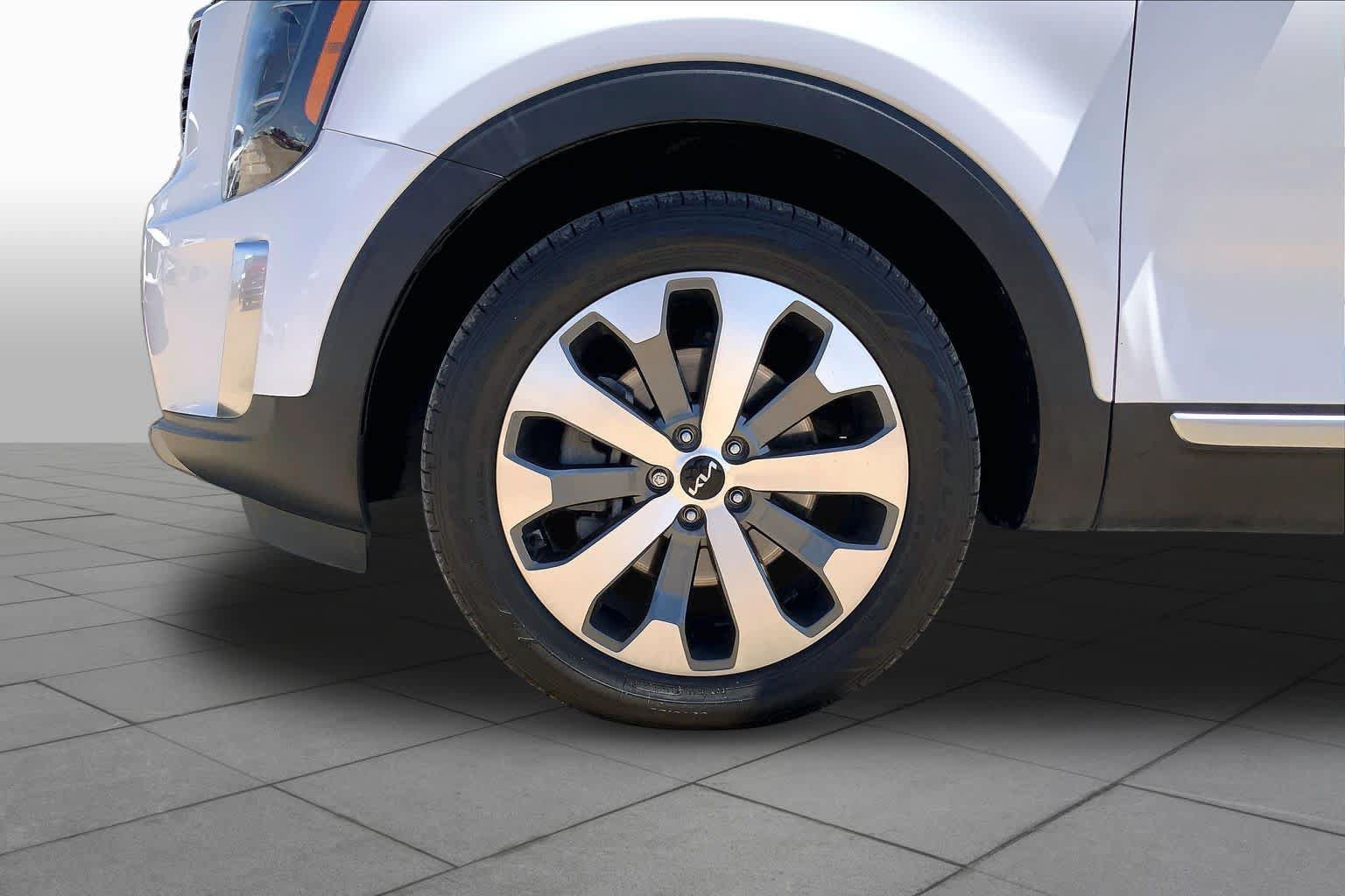 Certified 2022 Kia Telluride S FWD image 10