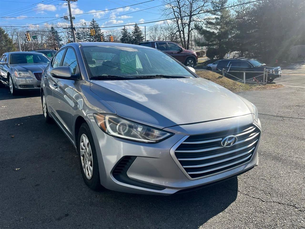 Used 2017 Hyundai Elantra SE image 7